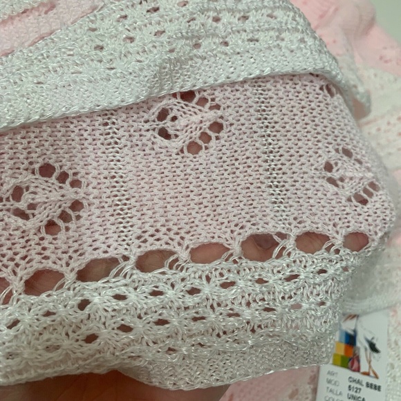Creaciones Gavidia Openwork Edge Lightweight Baby Blanket in Pink - Picture 2 of 3